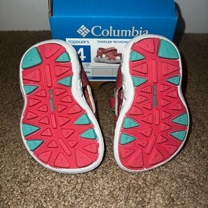 Columbia Toddler Techsun Vent sandals Size 4 New in Box